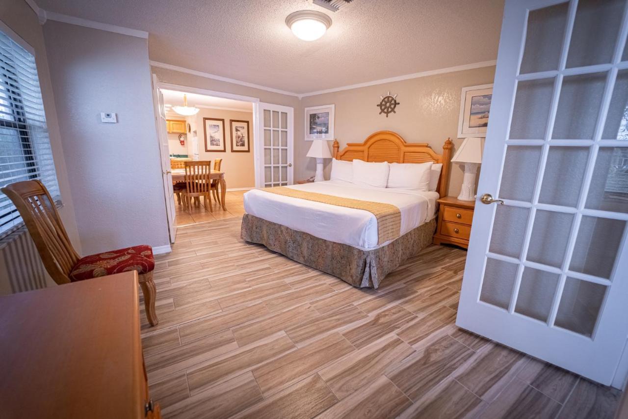 Dockside Inn & Resort Fort Pierce Exterior photo