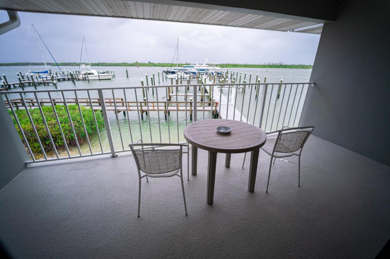 Dockside Inn & Resort Fort Pierce Exterior photo
