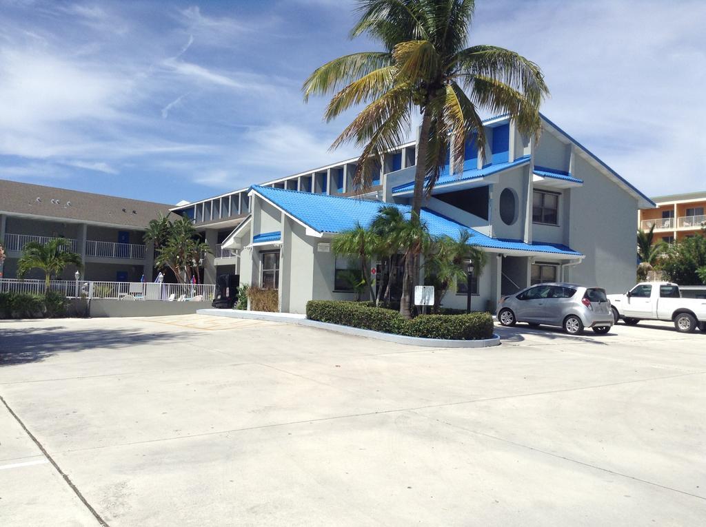Dockside Inn & Resort Fort Pierce Exterior photo